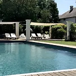 Le Pavillon Du Chateau, & Hotel