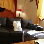 Le Pavillon Du Chateau, & 4* Revel (Haute-Garonne)