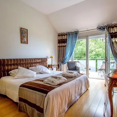 Le Pavillon Du Chateau, & Hotel Revel (Haute-Garonne)