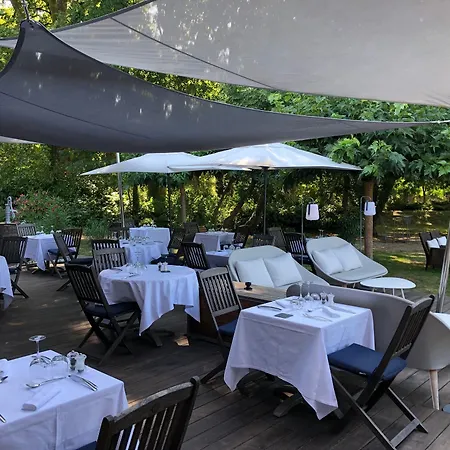 Le Pavillon Du Chateau, & 4* Revel (Haute-Garonne)