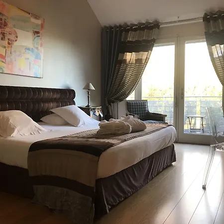 Le Pavillon Du Chateau, & Hotel