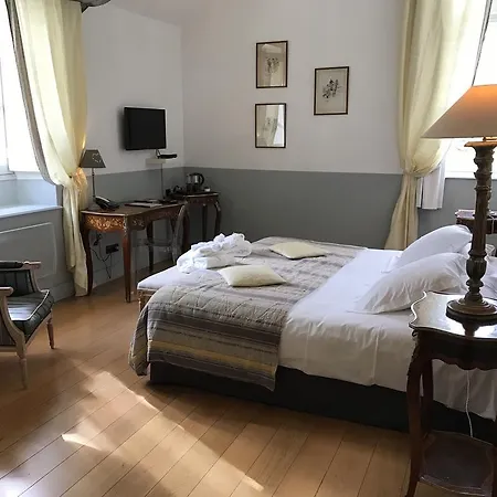 Le Pavillon Du Chateau, & Hotel 4*