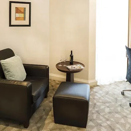 Le Pavillon Du Chateau, & Hotel Revel (Haute-Garonne)