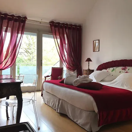 Hotel Le Pavillon Du Chateau, & 4*