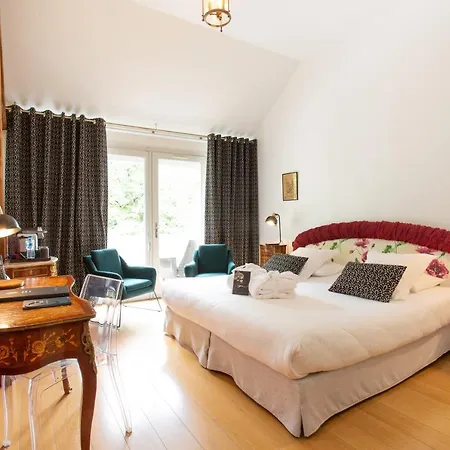 Le Pavillon Du Chateau, & 4*