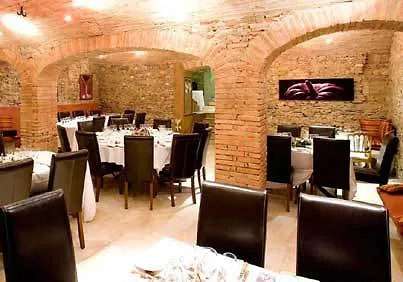 Hotel Le Pavillon Du Chateau, &