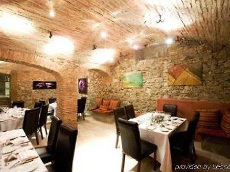 Le Pavillon Du Chateau, & 4*