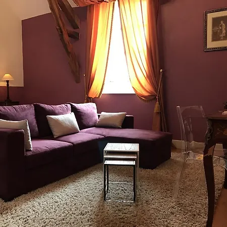 Le Pavillon Du Chateau, & 4*