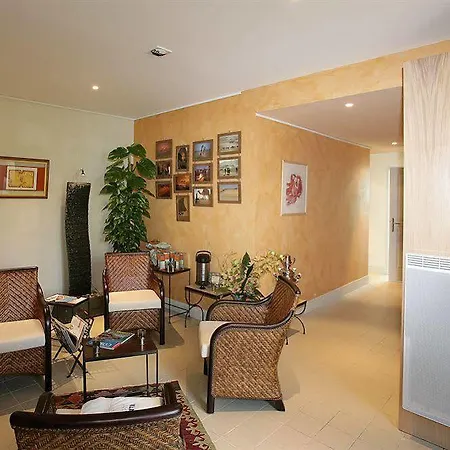 Hotel Le Pavillon Du Chateau, &