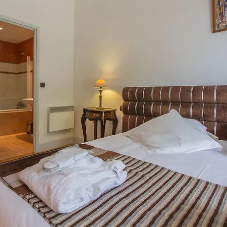 Hotel Le Pavillon Du Chateau, & Revel (Haute-Garonne)