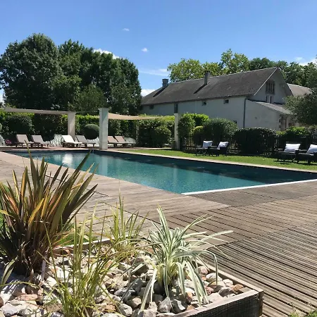 Le Pavillon Du Chateau, & Hotel 4*