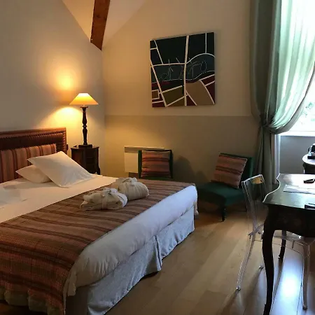 Le Pavillon Du Chateau, & 4* Revel (Haute-Garonne)