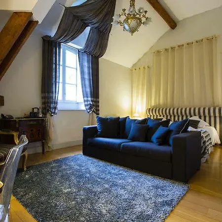 Le Pavillon Du Chateau, & Hotel 4*